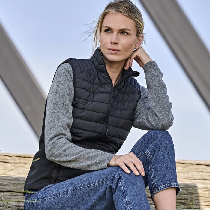 Tee Jays Women’s crossover bodywarmer (9625) TJ103 Women’s crossover bodywarmer (9625) Thumbnail