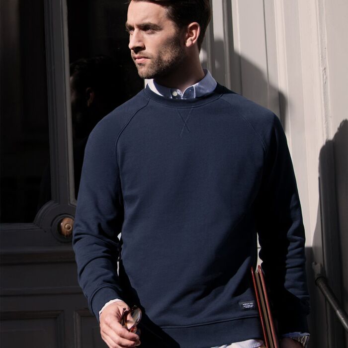 Georgetown – timeless luxury crewneck Thumbnail